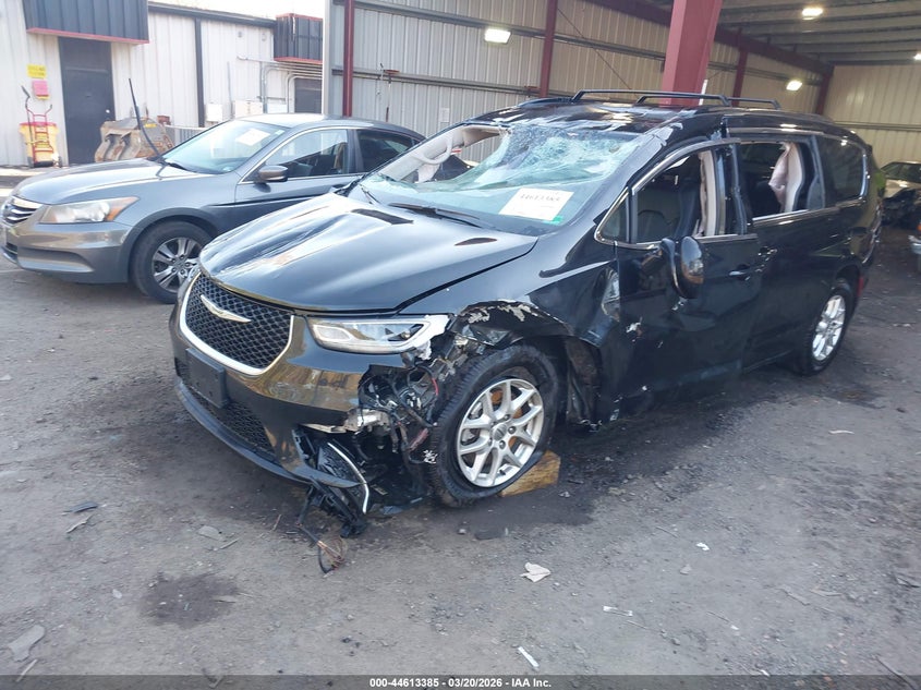 2022 Chrysler Pacifica Touring L