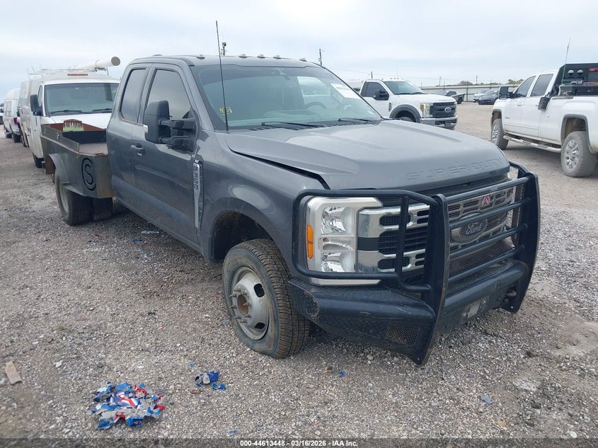 2023 FORD F-350 XLT