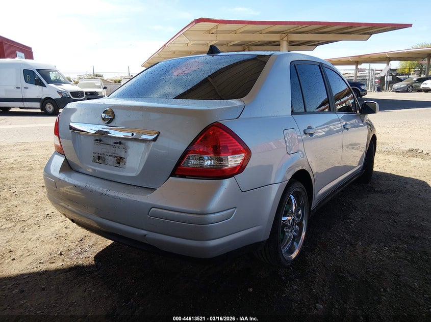 2009 Nissan Versa 1.8S