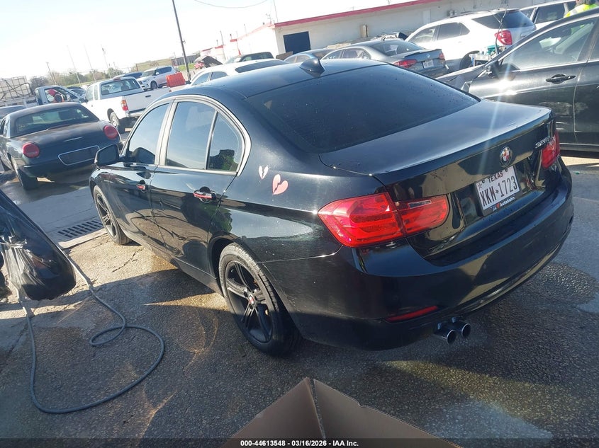 Vin: wba3a5g52enp27592, lot: 45110526, bmw 328i 20143