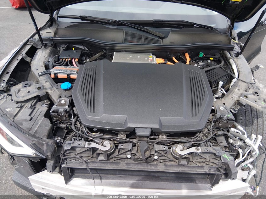 2024 Audi Q8 E-Tron Premium Plus Quattro VIN: WA15AAGE1RB011868 Lot: 44613569