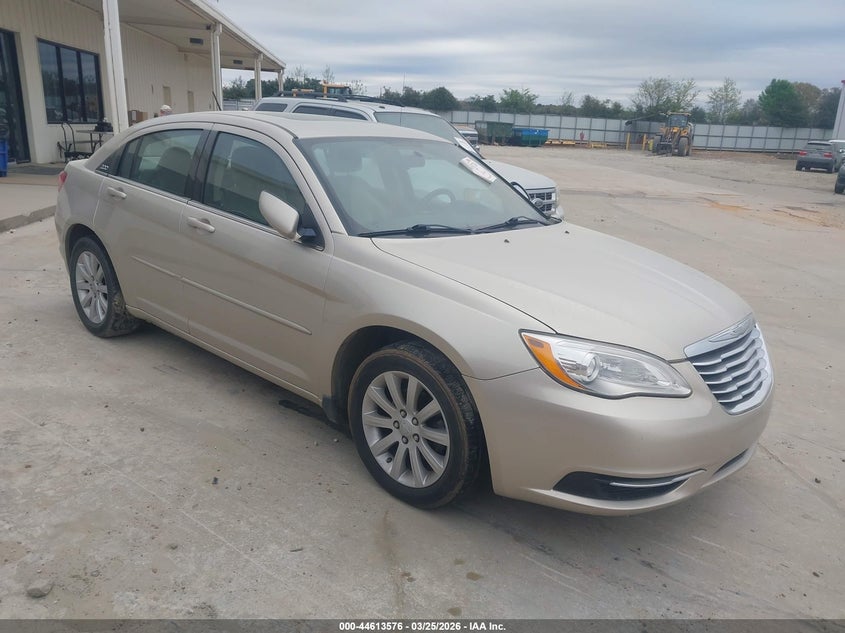 Vin: 1c3ccbbb2dn678907, lot: 45110554, chrysler 200 touring 2013 img_1