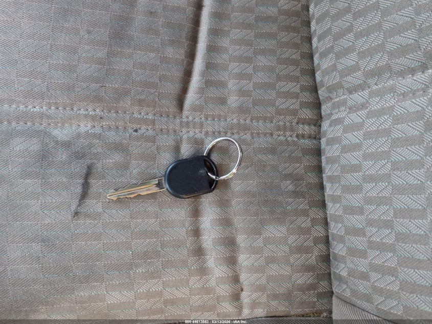 2001 Mazda B3000 Ds/Se VIN: 4F4YR16U51TM15363 Lot: 44613583