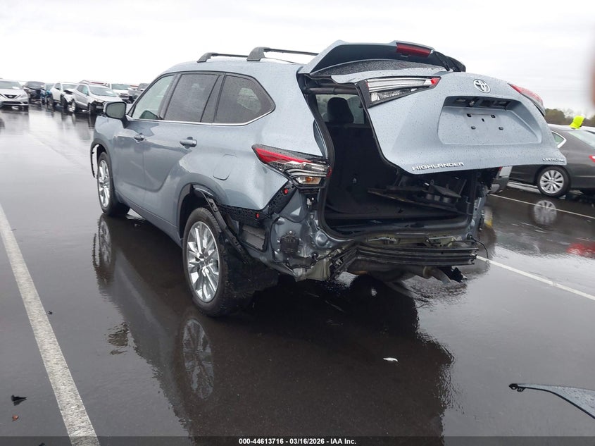 2022 Toyota Highlander Limited