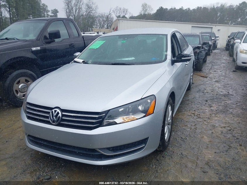 2013 Volkswagen Passat S