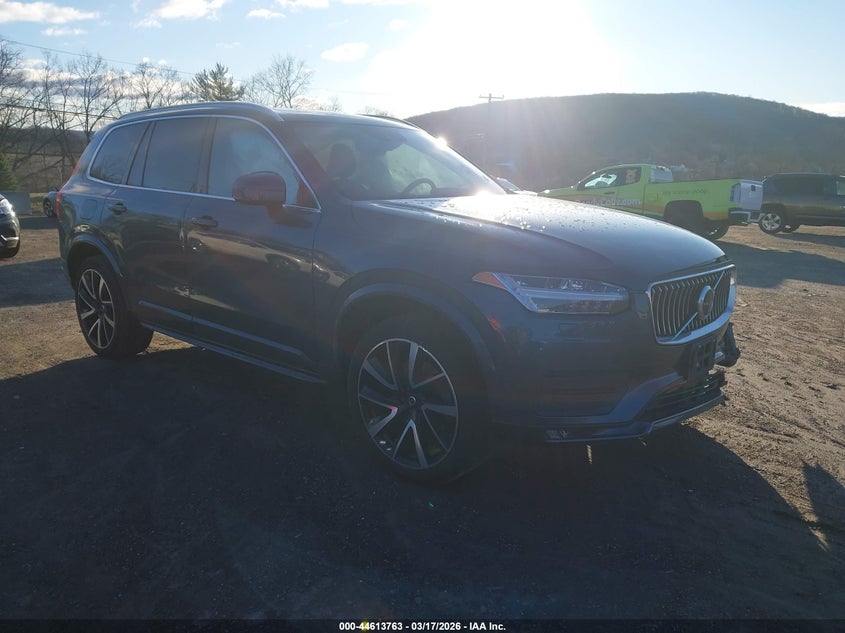 2021 VOLVO XC90 T6 MOMENTUM 7 PASSENGER