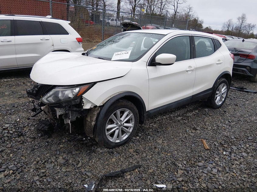 2017 Nissan Rogue Sport S