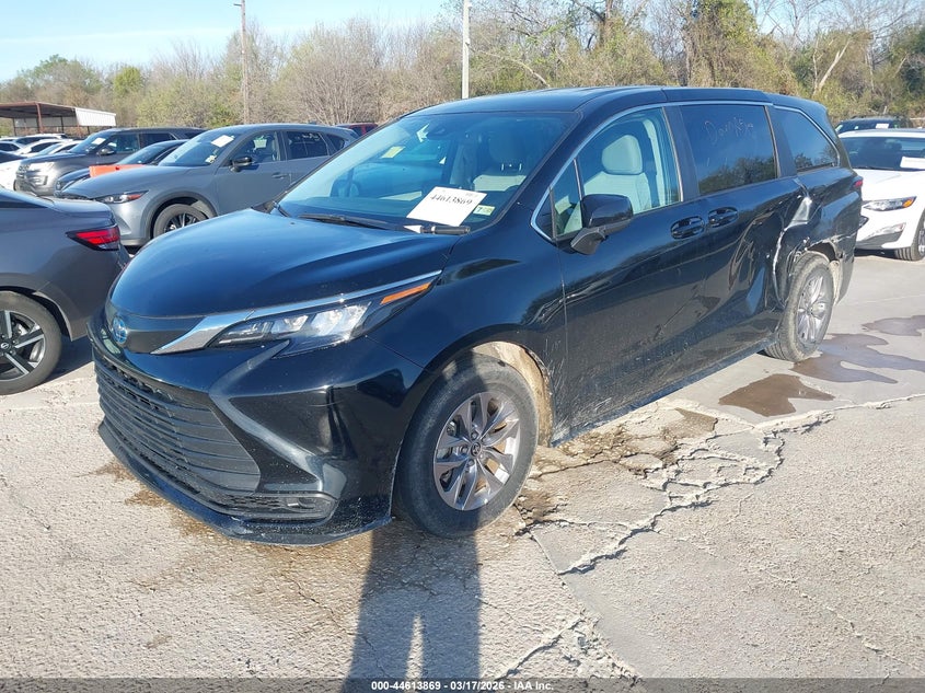 2024 Toyota Sienna Le
