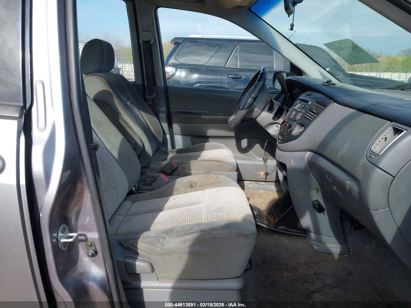 2004 MAZDA MPV auction photo 5