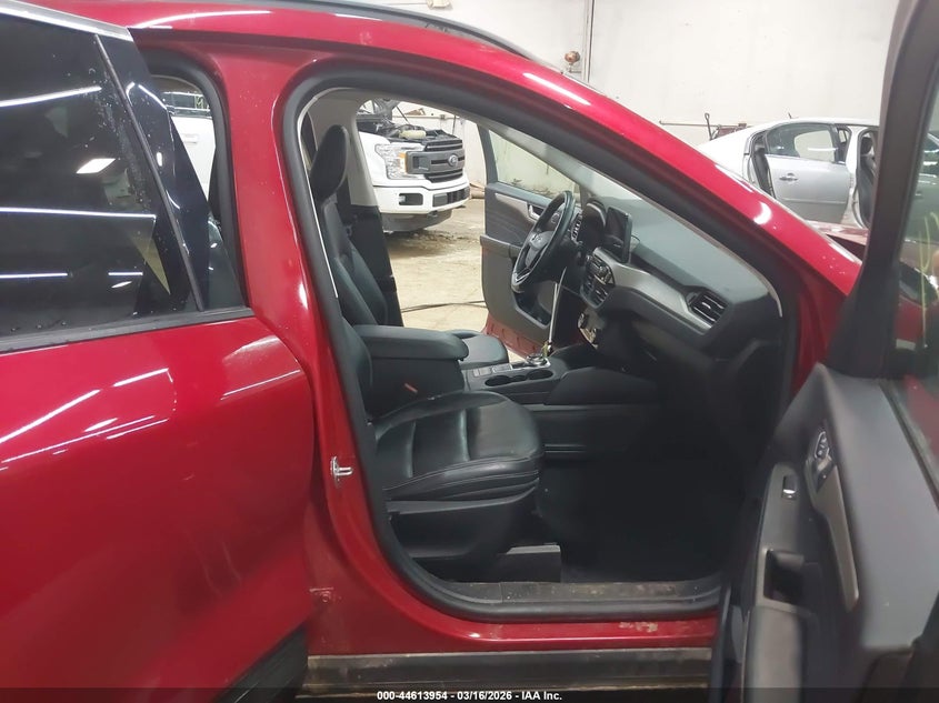 2021 Ford Escape Sel