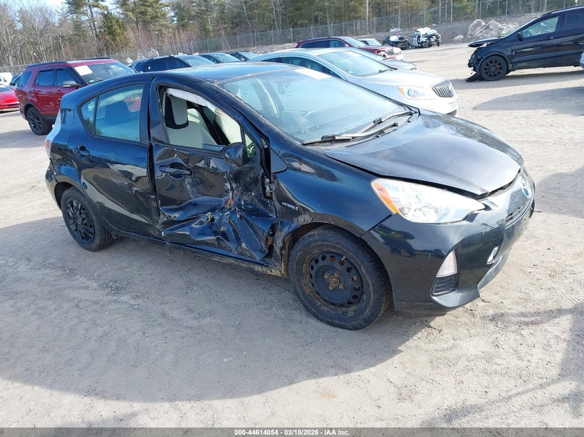 2014 TOYOTA PRIUS C ONE
