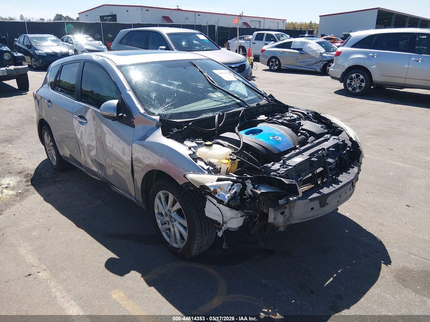 2013 Mazda Mazda3 I Touring