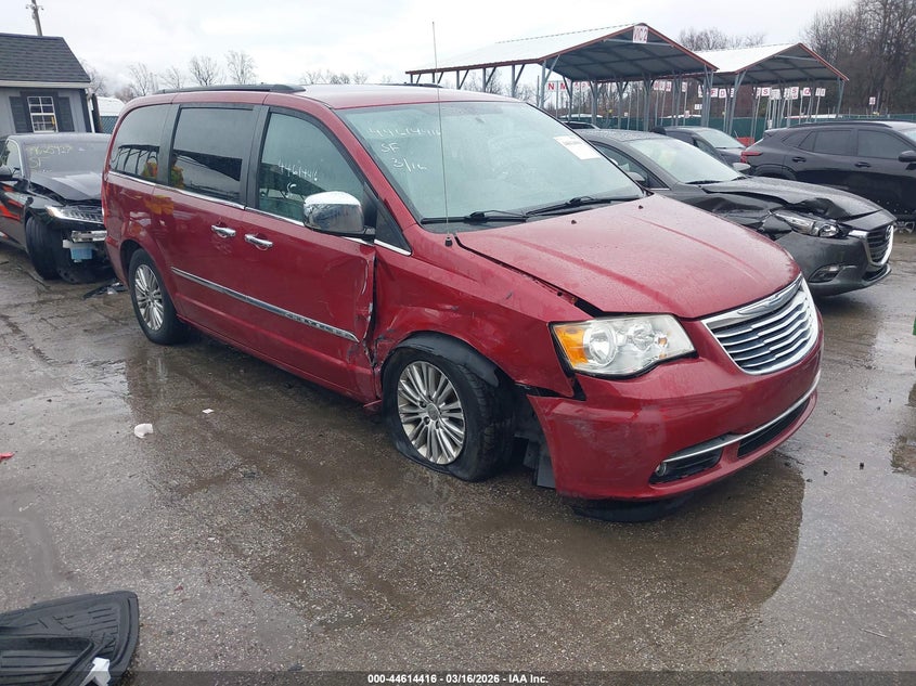 2013 Chrysler Town & Country Touring-L