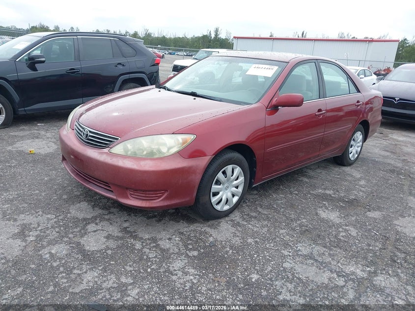 2005 Toyota Camry Le