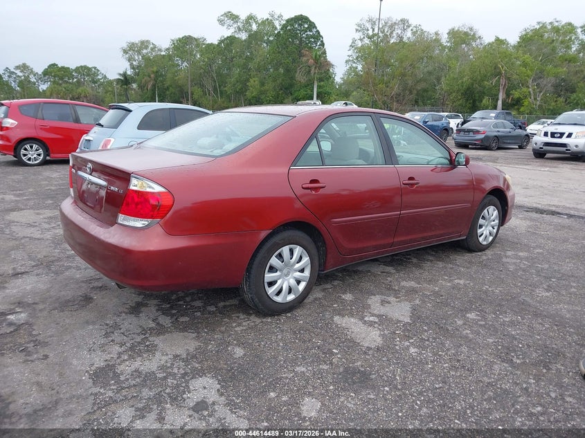 2005 Toyota Camry Le