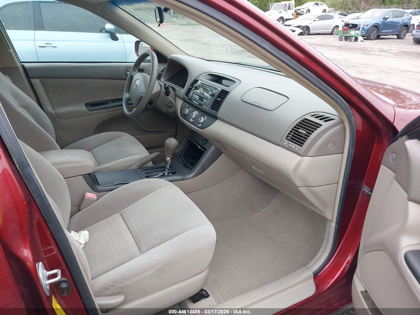 2005 Toyota Camry Le