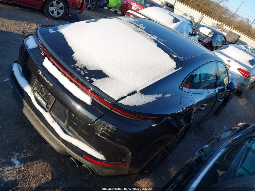 2024 Porsche Panamera 4