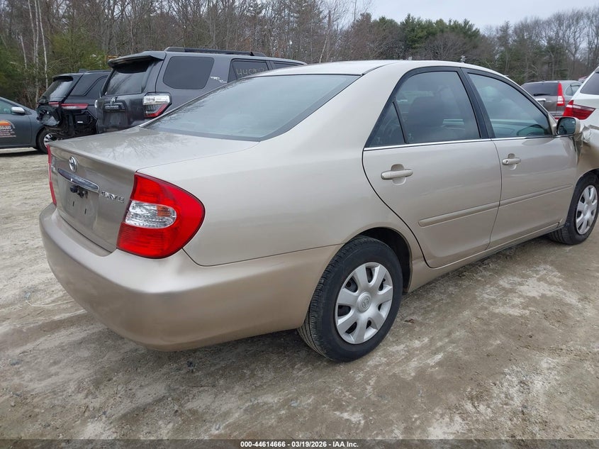 2004 Toyota Camry Le