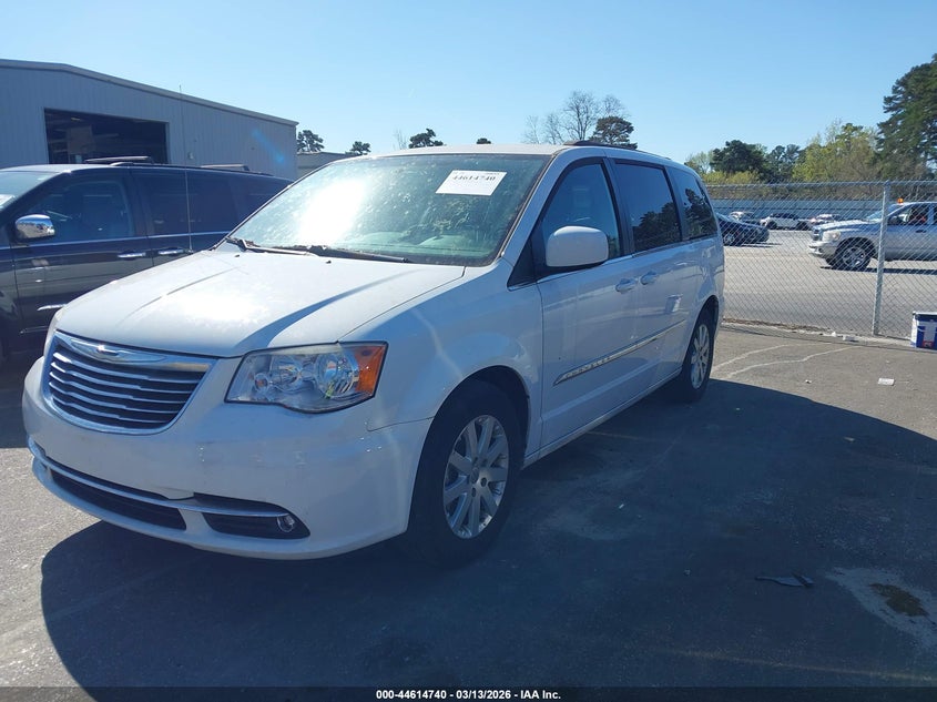 2014 Chrysler Town & Country Touring