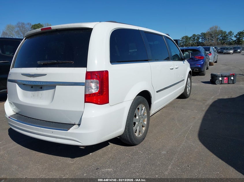 2014 Chrysler Town & Country Touring