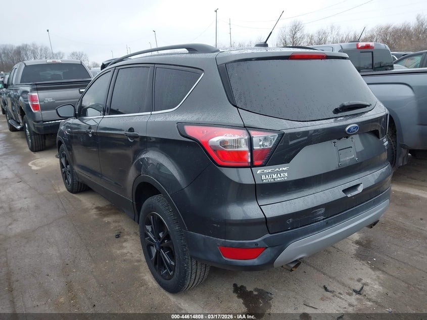 VIN 1FMCU0GD6HUE90776 2017 FORD ESCAPE SE