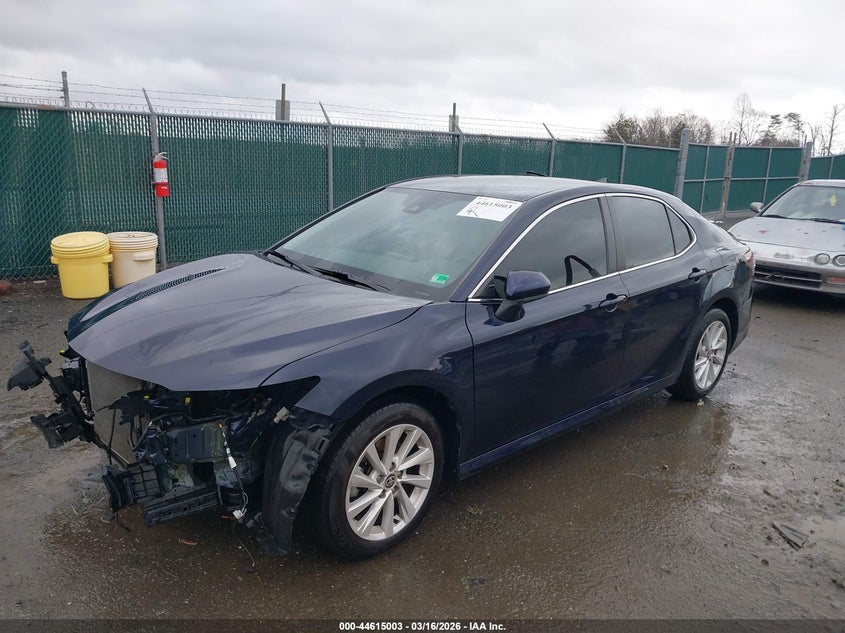 2022 Toyota Camry Le