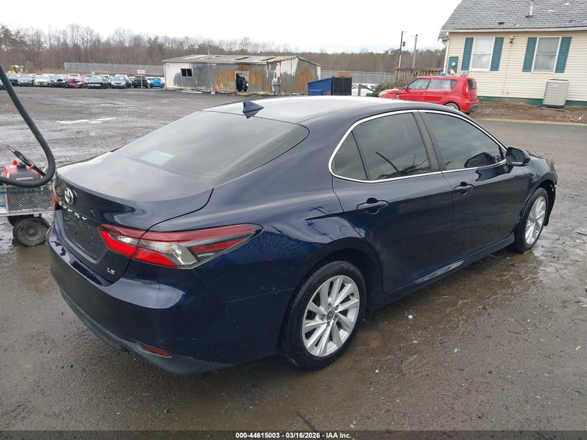 2022 Toyota Camry Le