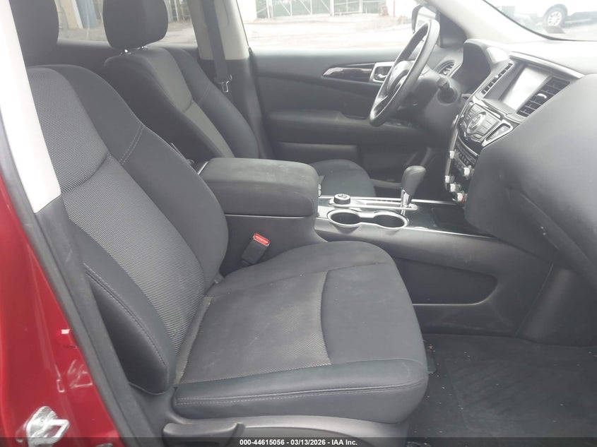 2017 Nissan Pathfinder S