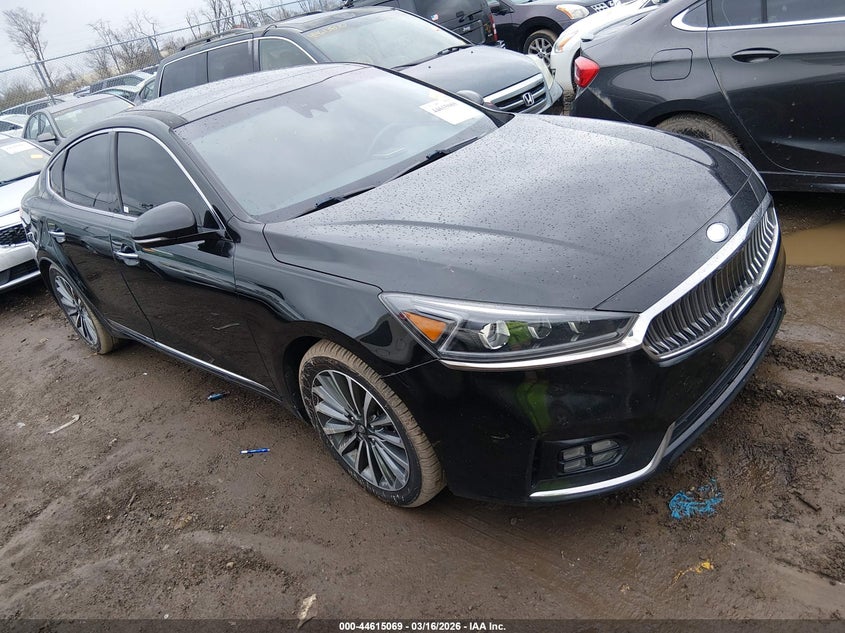 2017 Kia Cadenza Technology