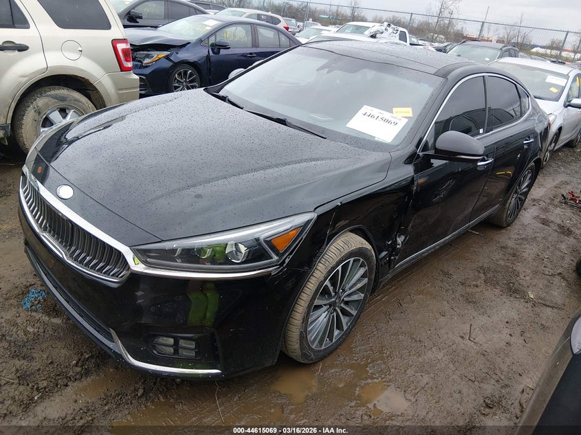 2017 Kia Cadenza Technology