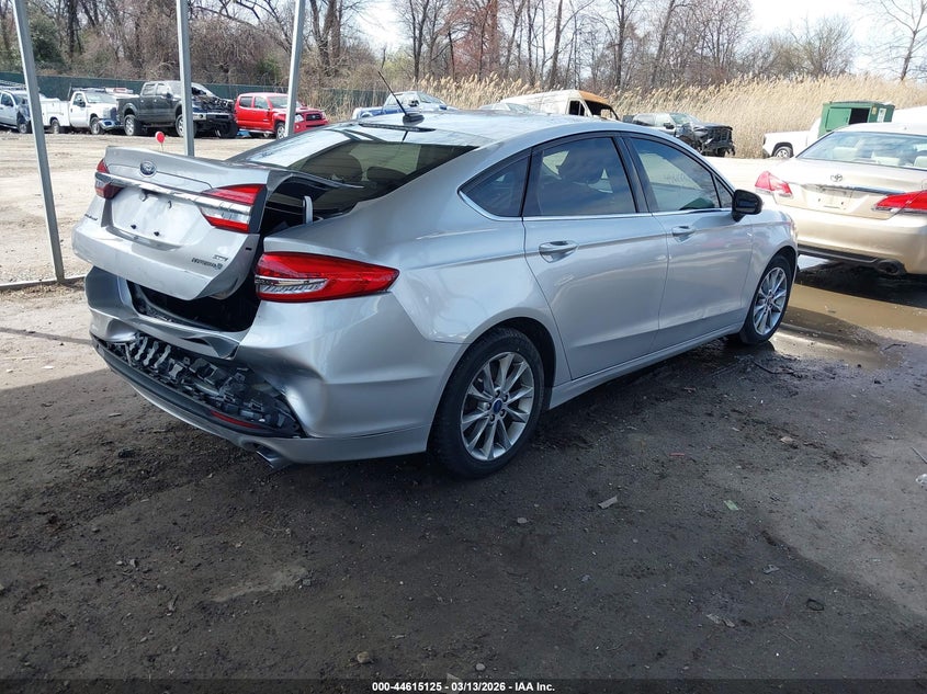 2017 Ford Fusion Hybrid Se