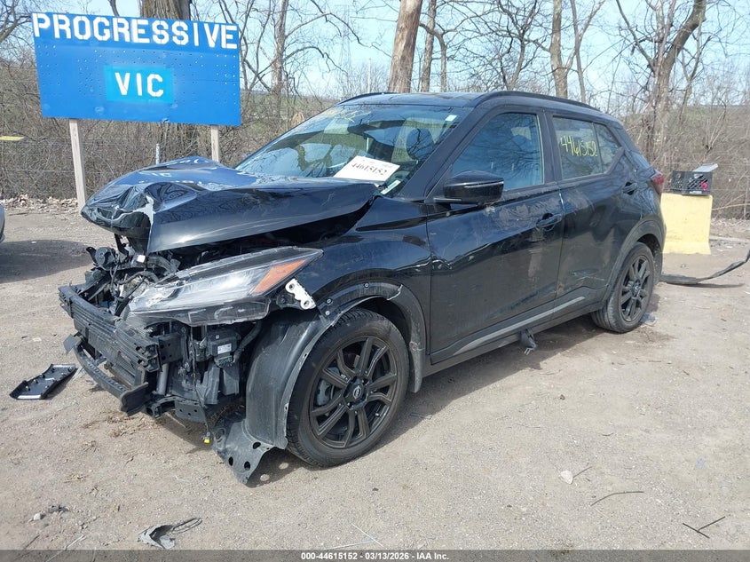 2023 NISSAN KICKS auction photo 2