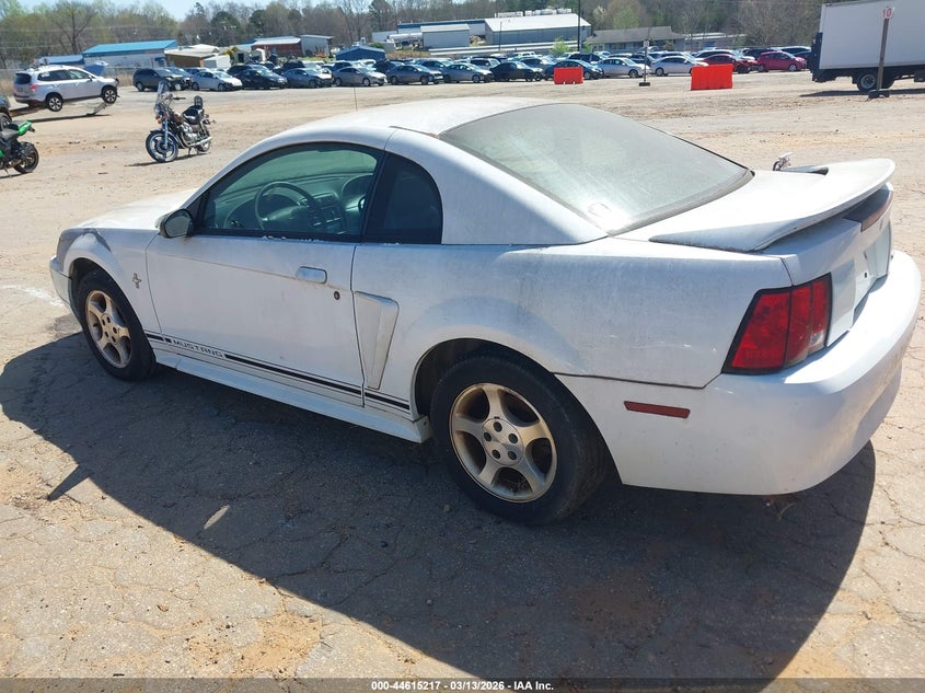 2000 Ford Mustang