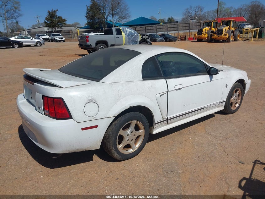 2000 Ford Mustang