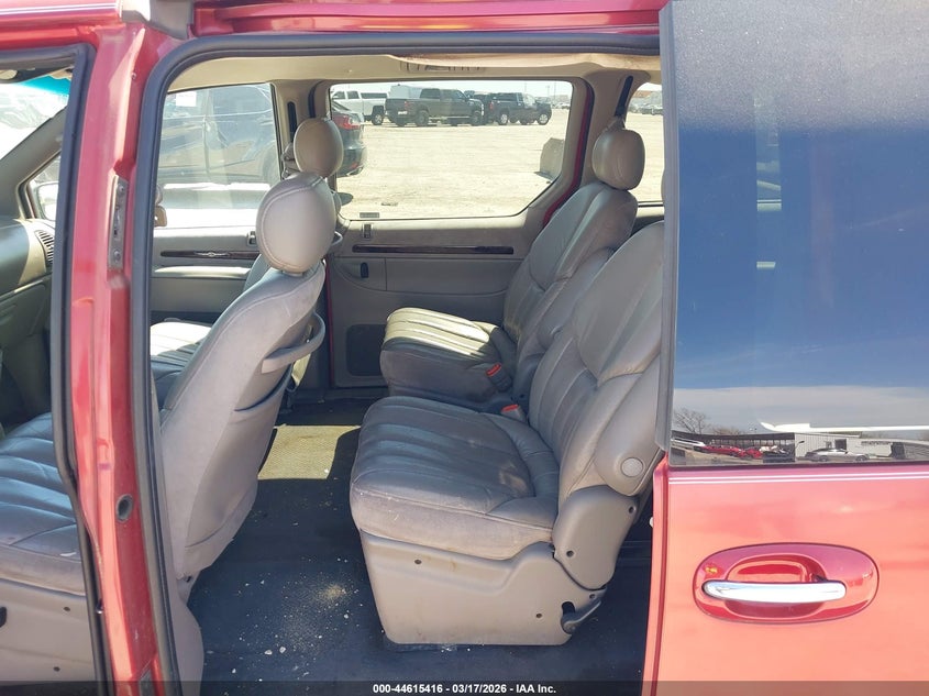 1999 Chrysler Town & Country Limited VIN: 1C4GP64LXXB906057 Lot: 44615416