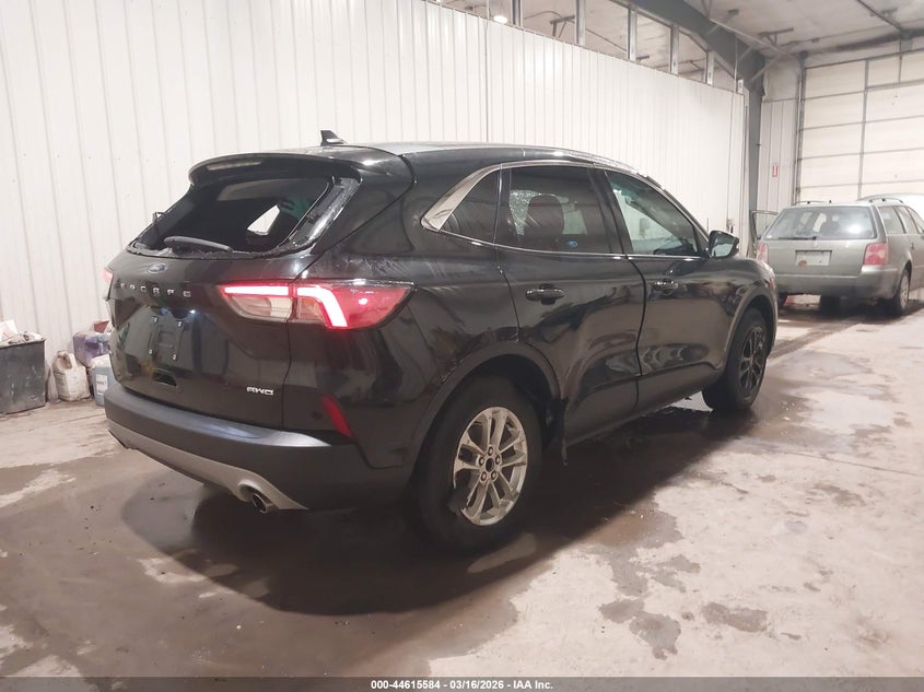 2022 Ford Escape Se