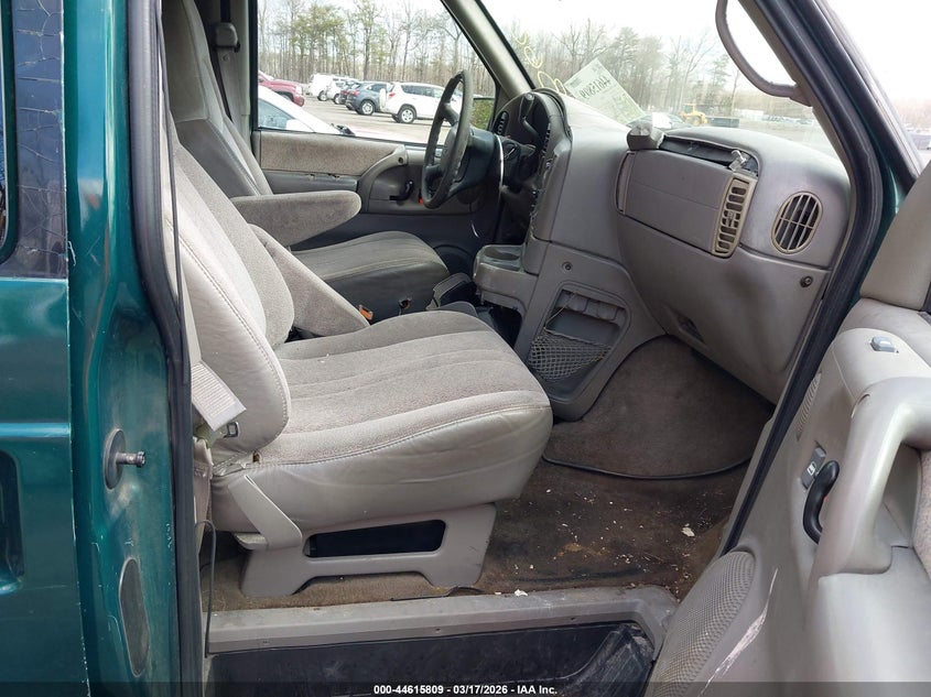 2000 Chevrolet Astro
