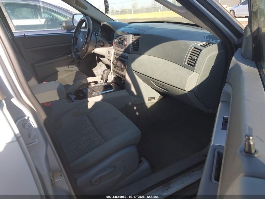 2006 Jeep Grand Cherokee Laredo