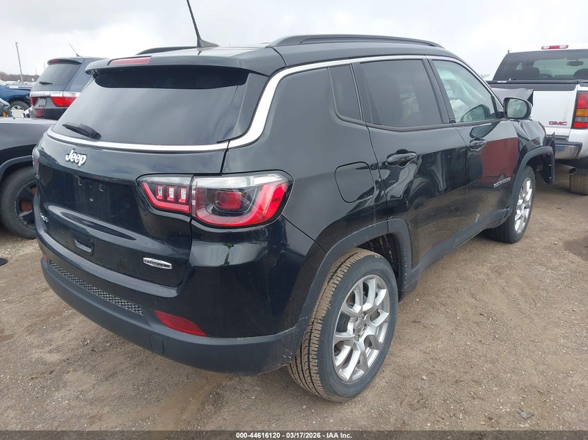 2023 Jeep Compass Latitude Lux Fwd