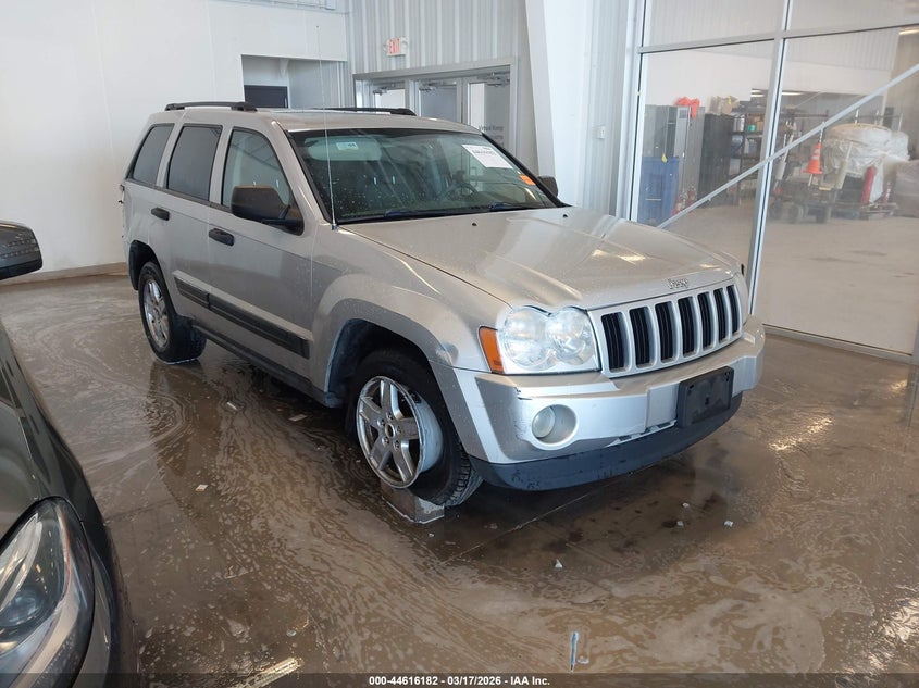 2005 Jeep Grand Cherokee Laredo
