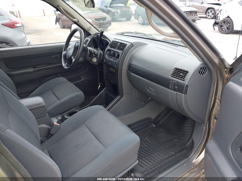2004 Nissan Frontier Xe