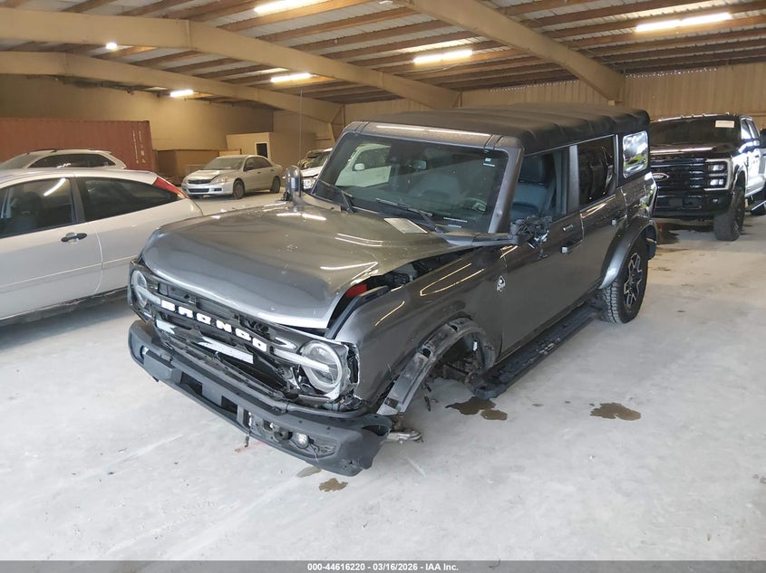 2022 Ford Bronco Outer Banks