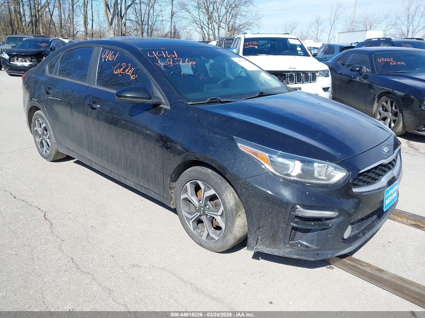 Vin: 3kpf24ad7ke117856, lot: 45113204, kia forte lxs 2019 img_1