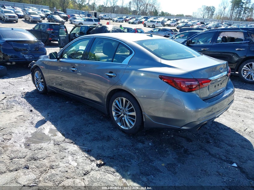2018 Infiniti Q50 2.0T Luxe