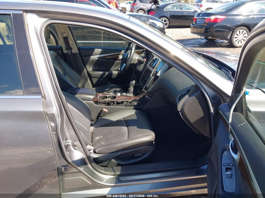 2018 Infiniti Q50 2.0T Luxe