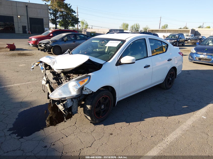 2016 Nissan Versa 1.6 S+