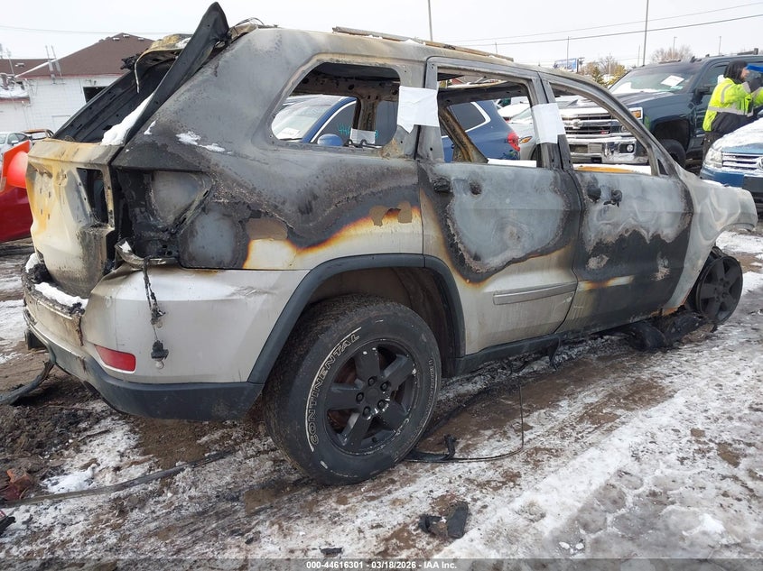 Vin: 1c4rjfagxdc634553, lot: 45113279, jeep grand cherokee laredo 20134