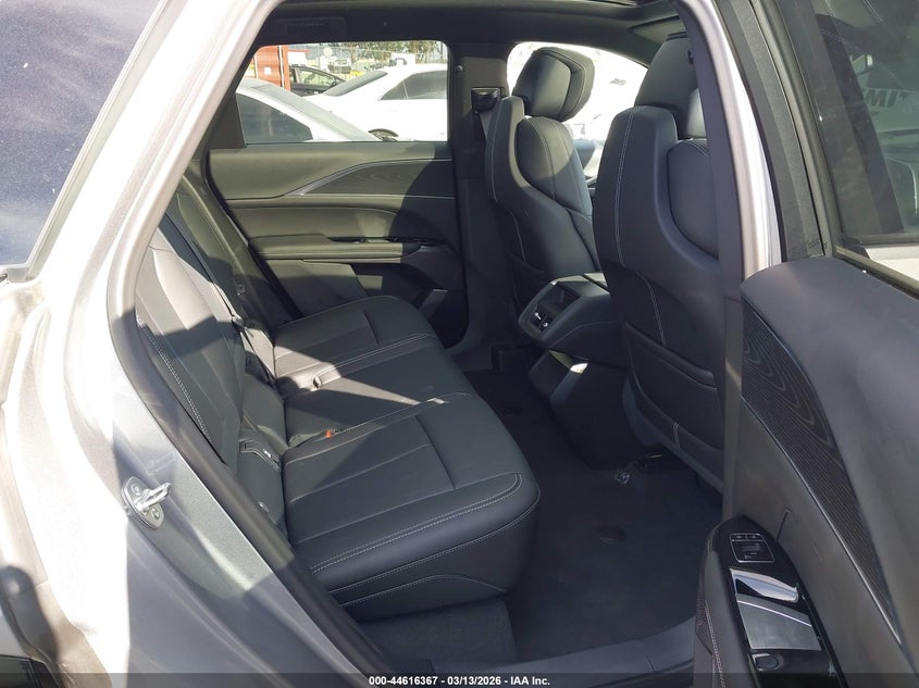 2025 Cadillac Lyriq Luxury 1 Rwd VIN: 1GYKPNRL3SZ310666 Lot: 44616367