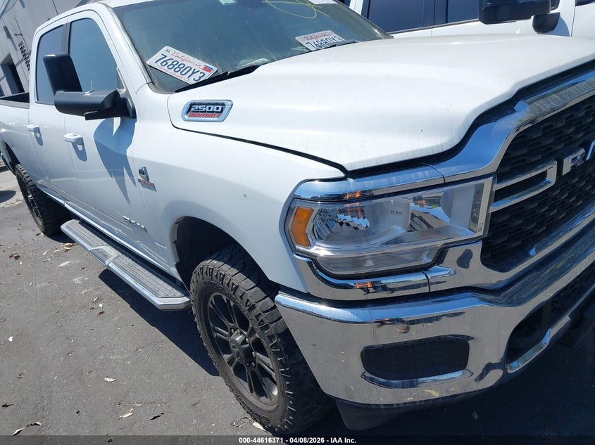 2022 Ram 2500 Big Horn 4X4 8' Box