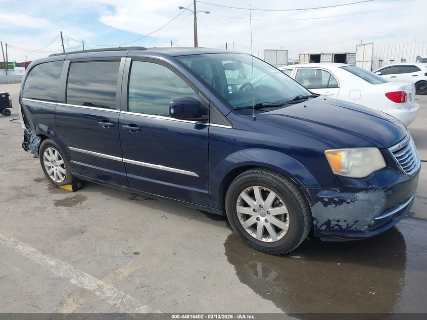 2014 Chrysler Town & Country Touring